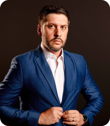 Dr. Pablo Cavalheiro em atendimento